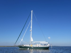 Belle Bateau on mooring ball in Fernandina Harbor. Current is opposing wind and messing with the mooring ball.