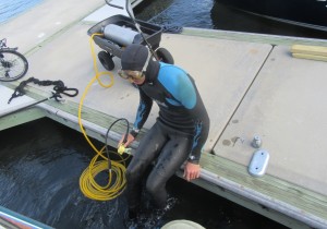 Diver Andy washed the bottom of BB and installed 3 new zincs.